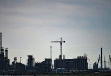 Βέλγιο: Διαρροή υδροφθορικού οξέος σε φορτηγό πλοίο στην Αμβέρσα – Στο νοσοκομείο 28 εργαζόμενοι