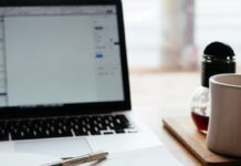 Σύστημα για την τεκμαρτή φορολόγηση των ελευθέρων επαγγελματιών: Τι είπε ο Μαρκόπουλος για τις αλλαγές