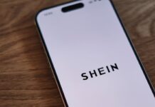 Temu-Shein: Τι δείχνουν τα πρώτα στοιχεία από την εφαρμογή του τέλους των 3 ευρώ στα μικροδέματα – Στο τραπέζι και δεύτερο “χαράτσι” από Σεπτέμβριο