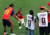 Ο 3χρονος αδερφός του Λαμίν Γιαμάλ έκλεψε την παράσταση στους πανηγυρισμούς – Η τρυφερή αγκαλιά τους