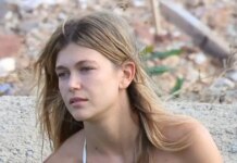 Η Κλέλια Ανδριολάτου ποζάρει με μαγιό στον ποταμό Αχέροντα και κάνει κατακόρυφο στις όχθες του