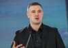 Ουκρανία: Σε εκλογές καλεί ο πρώην υπουργός Άμυνας, Μιχαΐλο Φέντοροφ – Οι δημοσκοπήσεις που δείχνουν «αβεβαιότητα» για Ζελένσκι