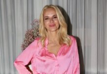 Μαρία Μπεκατώρου: «Η ζωή είναι ωραία και τον Αύγουστο ακόμα πιο ωραία»