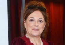 Ελένη Ράντου για Νίκο Καλογερόπουλο: «Ξεκληρίζεται ένα είδος ανθρώπων με ανιδιοτέλεια, ταλέντο και ψυχή»