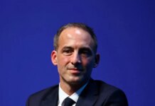 Γαλλία: Ο Ραφαέλ Γκλιξμάν και επίσημα υποψήφιος στις προεδρικές εκλογές – «Θέλω να ανορθώσω τη χώρα»