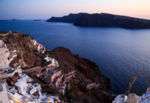 Σαντορίνη: Από 75 κρεβάτια και χωρίς λιμάνι, στην κορυφή του παγκόσμιου τουρισμού