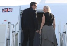 Ο Άντι Μπέρναμ «σκότωσε» το Brexit: Ο Βρετανός πρωθυπουργός θέλει επανένταξη της χώρας στην ΕΕ