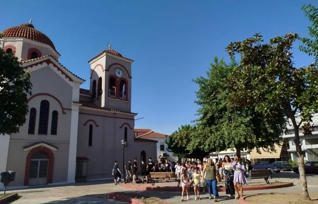 ekthesi_photo_ta_ekklisiastika_kalyvia_schools_3
