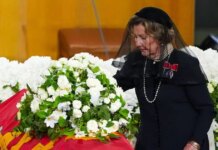 Η κηδεία του βασιλιά Χάραλντ σε εικόνες: Το τριαντάφυλλο της Σόνια, τα δάκρυα της Μέτε-Μάριτ και ο σαμάνος Ντουρέκ