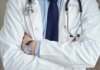 Άρτα: Αθώος ο οφθαλμίατρος για παθητική δωροδοκία – Κατηγορήθηκε ότι ζήτησε «φακελάκι» για να χειρουργήσει ηλικιωμένη