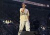 Ο Κωνσταντίνος Αργυρός έδωσε μία sold out συναυλία στη Βοστώνη και αποθεώθηκε από τους θαυμαστές του